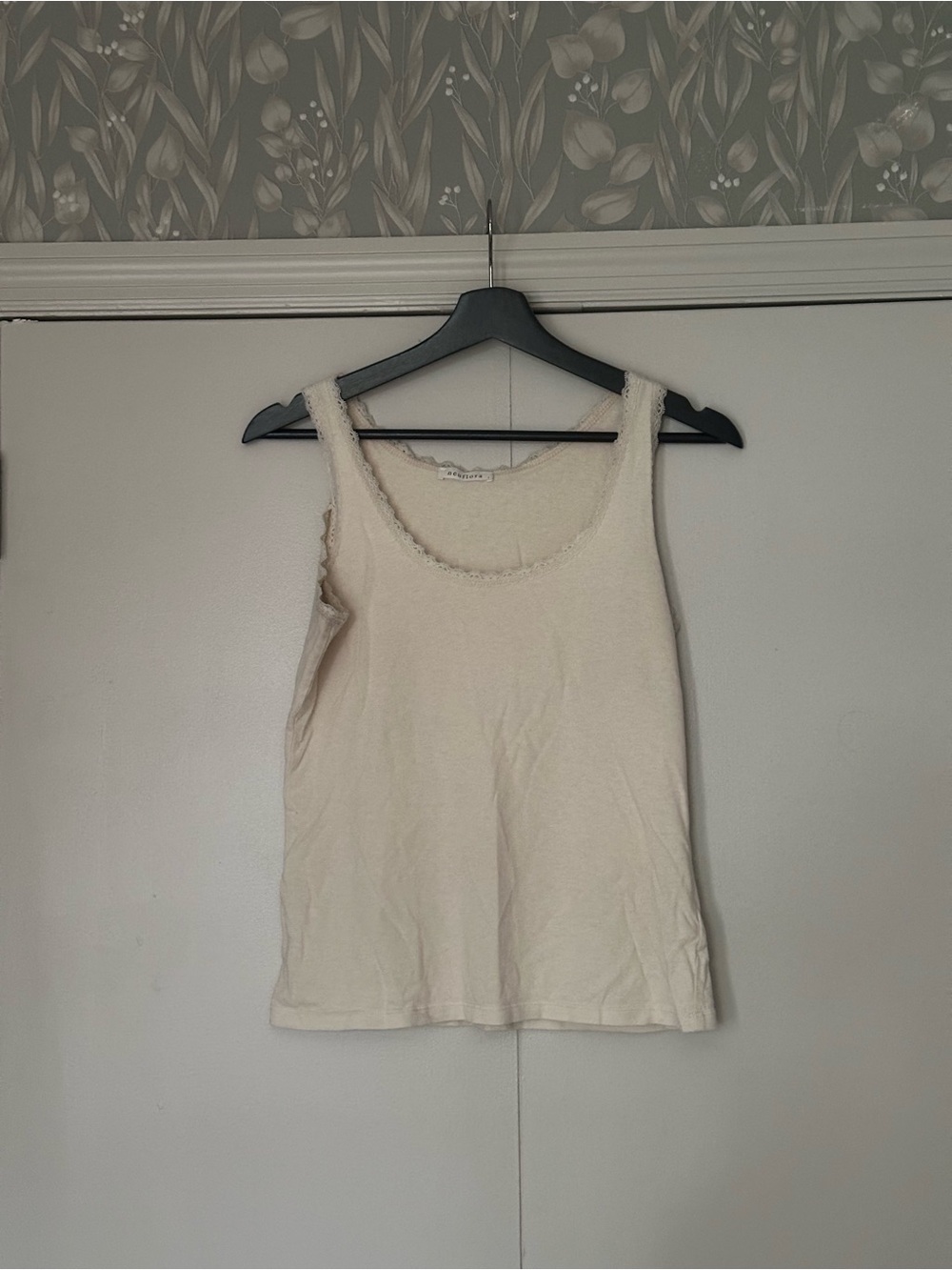 Neuflora Beige Tank Top